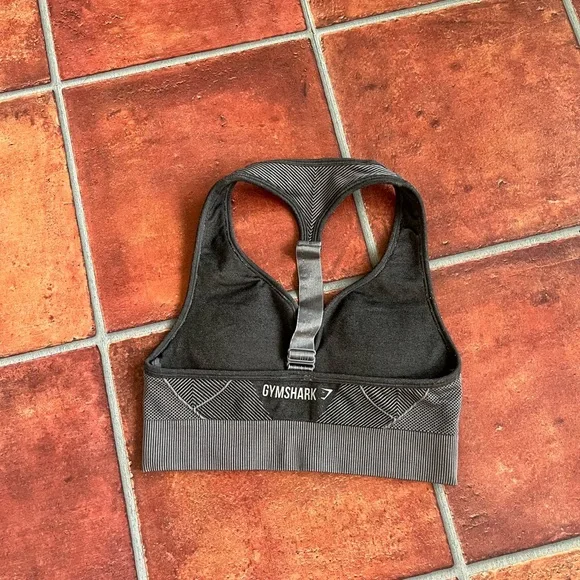 Gymshark Top - Picture 2 of 2